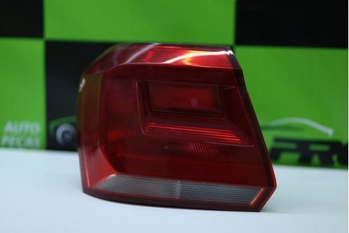 Lanterna Traseira Esquerda Volkswagen Gol G8 2017 Á 2023 Original Usado