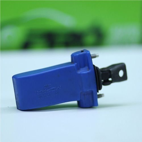 Limitador De Porta Dianteira Direita Fiat Mobi 2016 A 2021 Original Usado