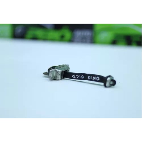 Limitador De Porta Dianteira Direita Gm Onix 2013 A 2020 Original Usado