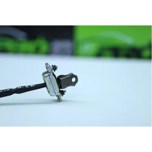 Limitador De Porta Dianteira Direita Gm Onix 2013 A 2020 Original Usado