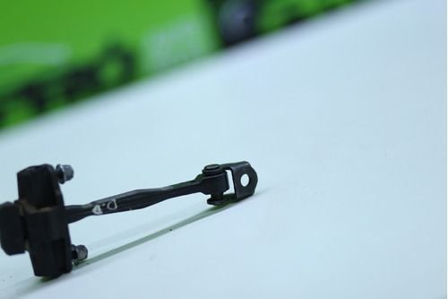 Limitador De Porta Dianteira Direita Jeep Renegade 2019 2020 Original Usado