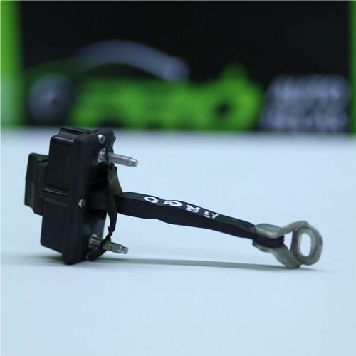 Limitador De Porta Dianteira Esquerda Fiat Argo 2018 A 2021 Original Usado