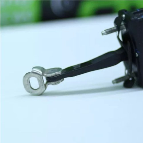 Limitador De Porta Dianteira Esquerda Fiat Argo 2018 A 2021 Original Usado