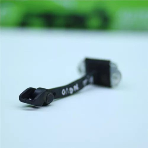 Limitador De Porta Dianteira Esquerda Ford Ka 2015 A 2021 Original Usado