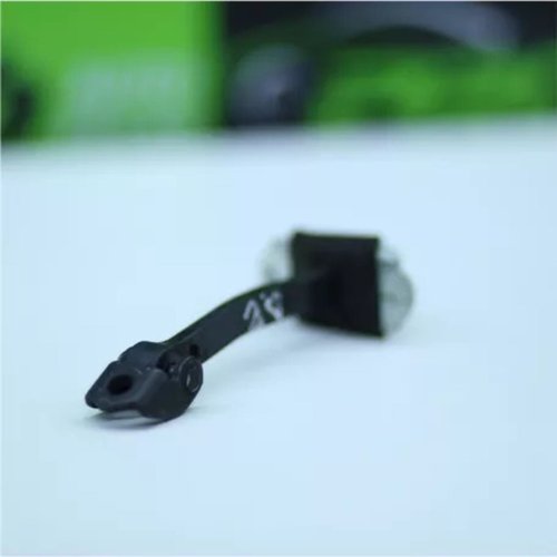 Limitador De Porta Dianteira Esquerda Ford Ka 2015 A 2021 Original Usado