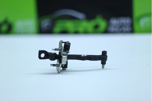 Limitador De Porta Dianteira Esquerda Renault Sandero 2016 Original Usado