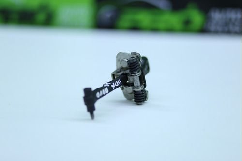 Limitador De Porta Dianteira Esquerda Renault Sandero 2016 Original Usado