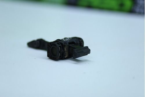Limitador De Porta Dianteira Esquerda Vw Gol 2013 Á 2016 Original Usado