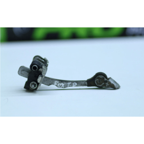 Limitador De Porta Traseira Direita Vw Fox 2010 Á 2020 Original Usado