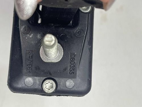 Limitador De Porta Traseira Esquerda Argo Cronos 2017 A 2021 Original Usado