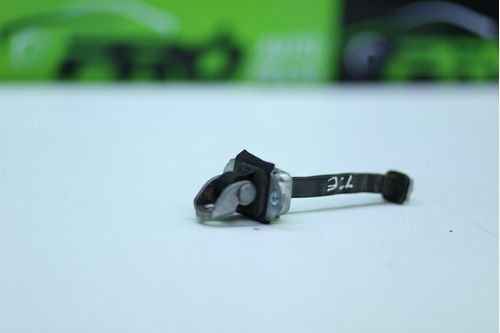 Limitador De Porta Traseira Esquerda Ford Ká 2018 2019 2020 Original Usado