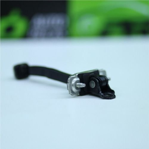 Limitador De Porta Traseira Esquerda Gm Onix 2013 A 2017 Original Usado