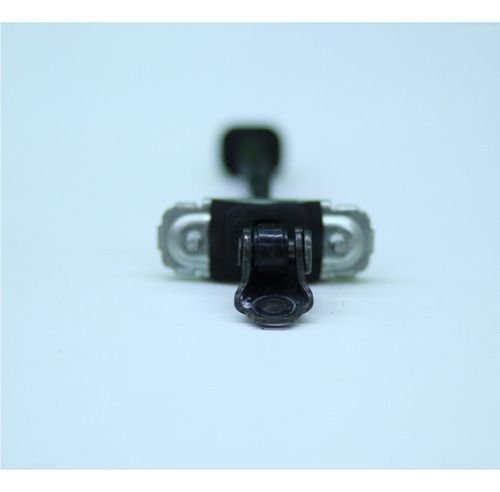 Limitador Porta Dianteira Esquerda Gm Onix 2013 Á 2019 Original Usado