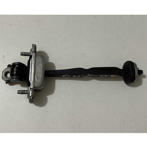 Limitador Porta Dianteira Esquerda Gm Onix 2013 Até 2019 Original Usado