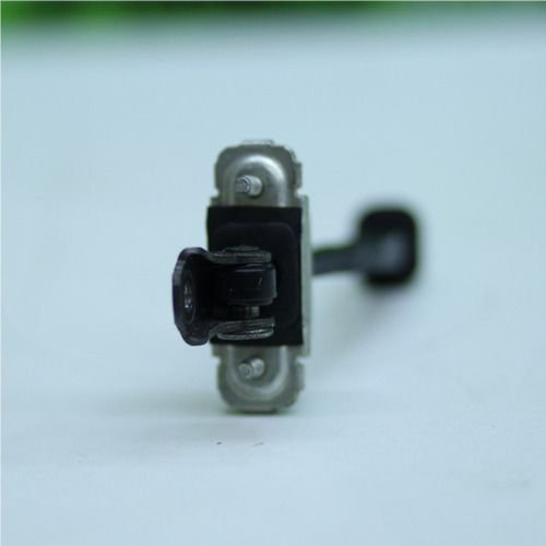 Limitador Porta Traseira Direita Chevrolet Onix 2013 Á 2019 Original Usado