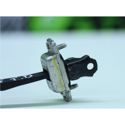 Limitador Porta Traseira Direita Chevrolet Onix 2013 A 2020 Original Usado