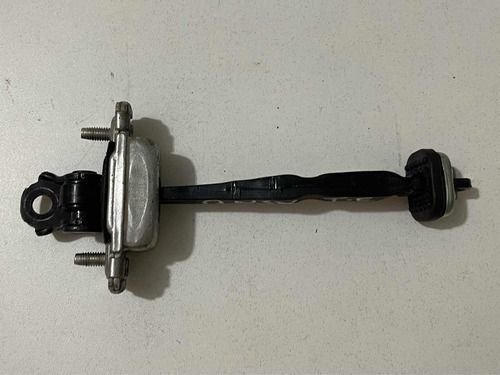 Limitador Porta Traseira Direita Gm Onix 2013 A 2019 Original Usado
