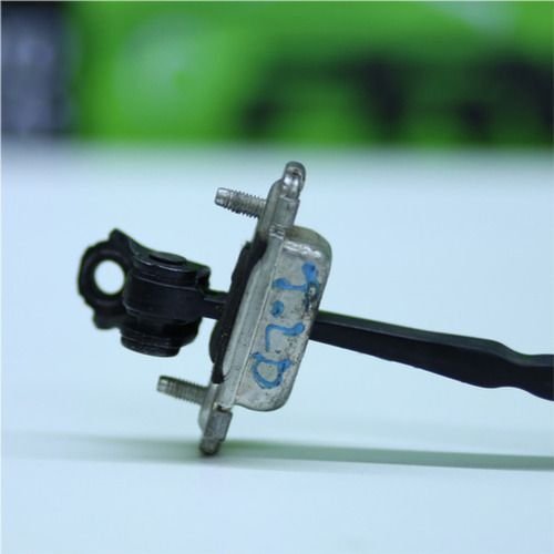 Limitador Porta Traseira Direita Gm Onix Prisma 2012 A 2020 Original Usado