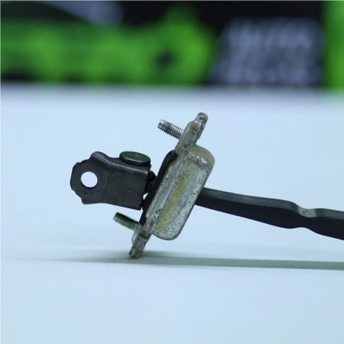 Limitador Porta Traseira Esquerda Chevrolet Spin 2013 A 2019 Original Usado