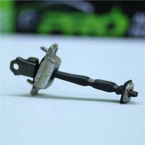 Limitador Porta Traseira Esquerda Chevrolet Spin 2013 A 2019 Original Usado