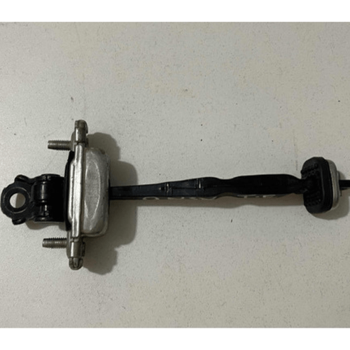 Limitador Porta Traseira Esquerda Gm Onix 2013 A 2019 Original Usado