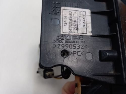 Luz De Freio Break Light Gm Celta 06/11 93321521 Original Usado