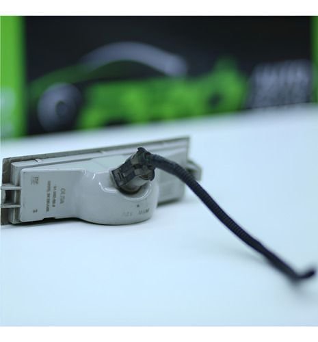 Luz De Placa Chevrolet Onix 2013 A 2019 04662000 Original Usado