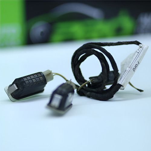 Luz De Placa Ford Ká 2014 Á 2020 6m2a13550ac Original Usado