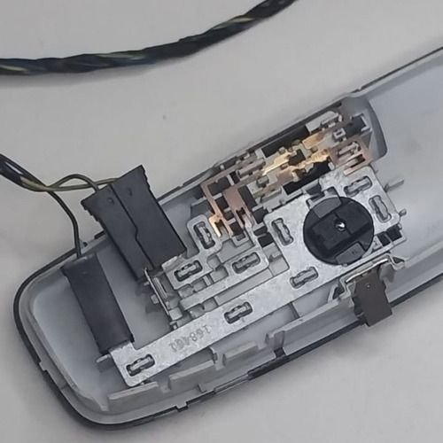 Luz De Teto Ford New Fiesta Ka Focus Ecosport 2014 A 2021 Original Usado