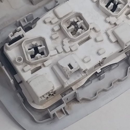 Luz De Teto Peugeot 208 2008 A 2019 600015016 Original Usado