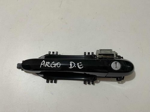 Maçaneta Dianteira Esquerda Fiat Argo Cronos 2017 A 2022 Original Usado