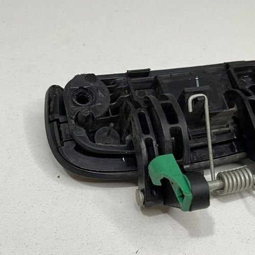 Maçaneta Externa Dianteira Direta Kwid 2017 A 2022 Original Usado