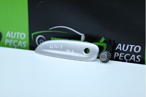 Maçaneta Externa Dianteira Esquerda Gm Onix 2013 2014 Á 2019 Original Usado