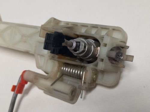 Maçaneta Externa Dianteira Esquerda Kia Cerato 2014/2019 Original Usado