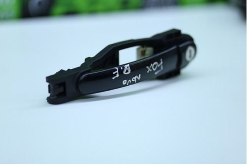 Maçaneta Externa Dianteira Esquerda Vw Fox 2010 2011 Á 2018 Original Usado