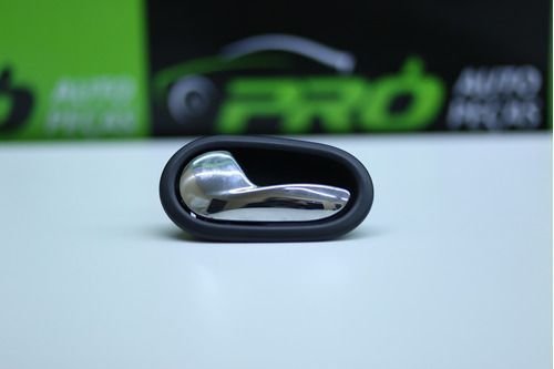Maçaneta Interna Traseira Esq Renault Sandero 2015 Á 2018 Original Usado