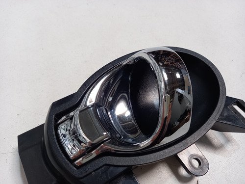 Maçaneta Puxador Interna Nissan Versa Dianteira Esquerda Original Usado
