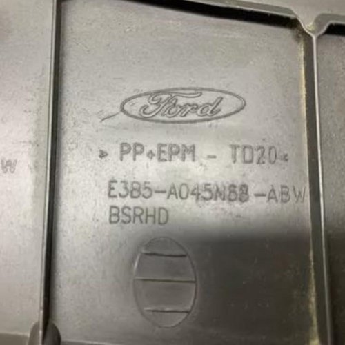 Moldura Acabamento Chav Seta Ford KA 2015 a 2020 E3B5A045N68 Original Usado