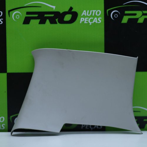 Moldura Coluna Traseira Direita Peugeot 308 2012 á 2018 Original Usado