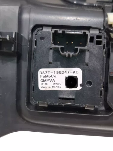 Moldura Console Central Tomada Ac 110v 150w Ford Fusion 2013 2014 2015 2016 2017 2018 2019 Original Usado