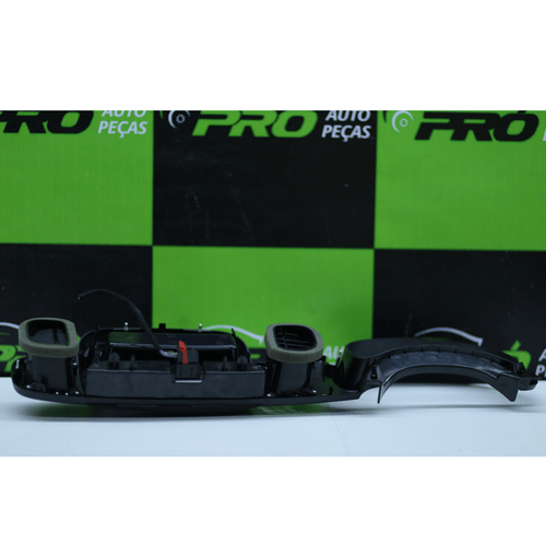 Moldura Painel Central Fiat Mobi 2016 A 2022 100227885 Original Usado
