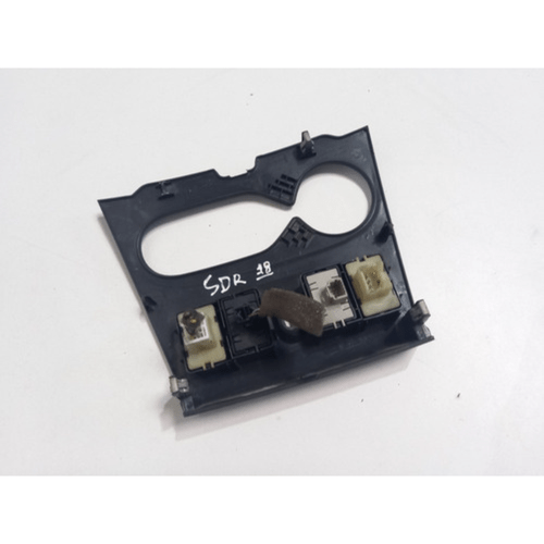 Moldura Painel Central Renault Sandero 15/19 275002137r Original Usado