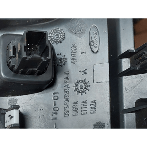 Moldura Painel Ford Fusion 2017 Botão Original Ds73f043k93 Original Usado
