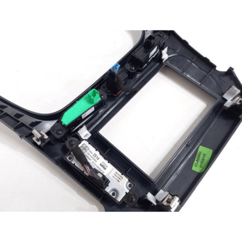 Moldura Painel Multimidia C/ Botões Gm Cobalt 2018 2850061c Original Usado