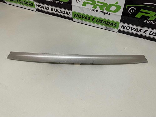 Moldura Tampa Traseira Gm Spin 2019 A 2023 52130439 Original Usado