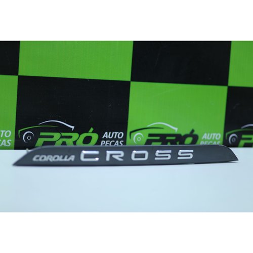 Moldura Tampa Traseira Toyota Corolla Cross 2022 a 2024 Original Usado