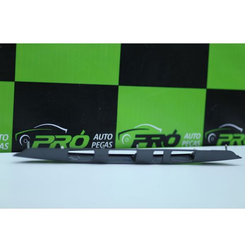 Moldura Tampa Traseira Toyota Corolla Cross 2022 a 2024 Original Usado
