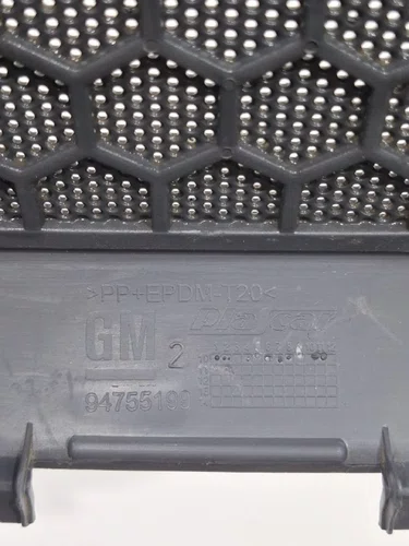 Moldura Tela Auto Falante Chevrolet Montana 2011 A 2017 Original Usado