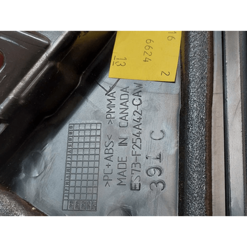 Moldura Traseira Lado Direito Ford Fusion 2.0 2017 Original Original Usado