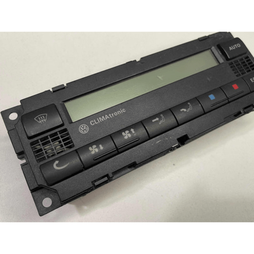 Painel Comando De Ar Climatronic Vw Golf Passat 2002 A 2013 Original Usado